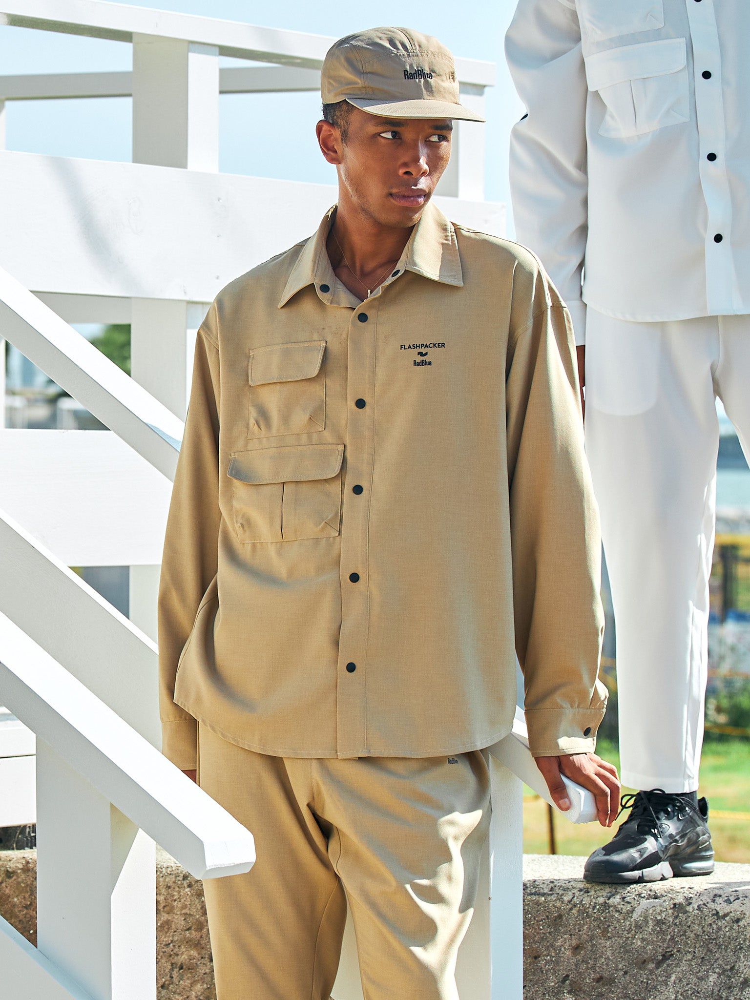 Reflax®RadBlue ×FlashPackerストレッチリネンライクシャツ