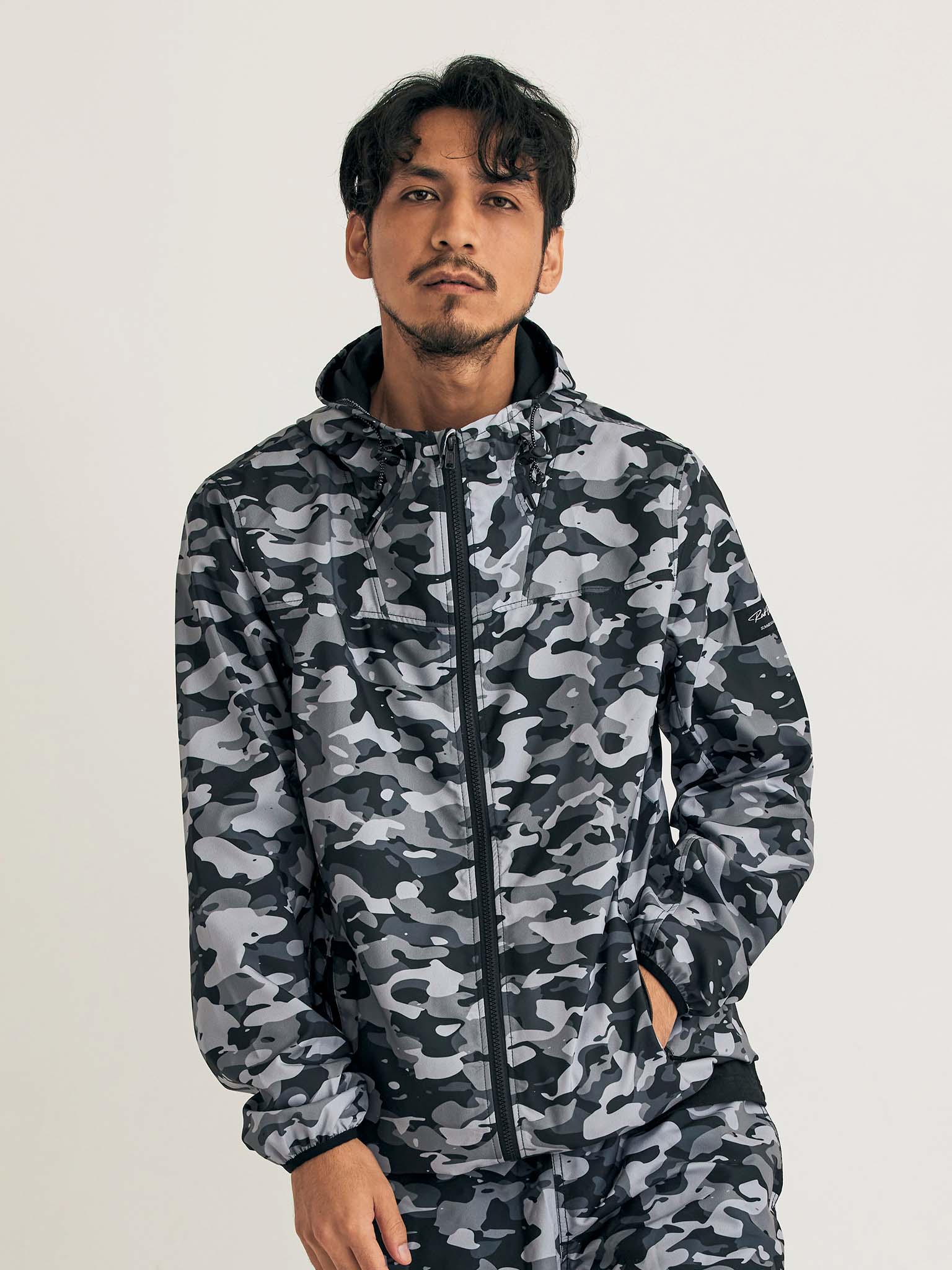 マウンテンパーカー【CAMO】