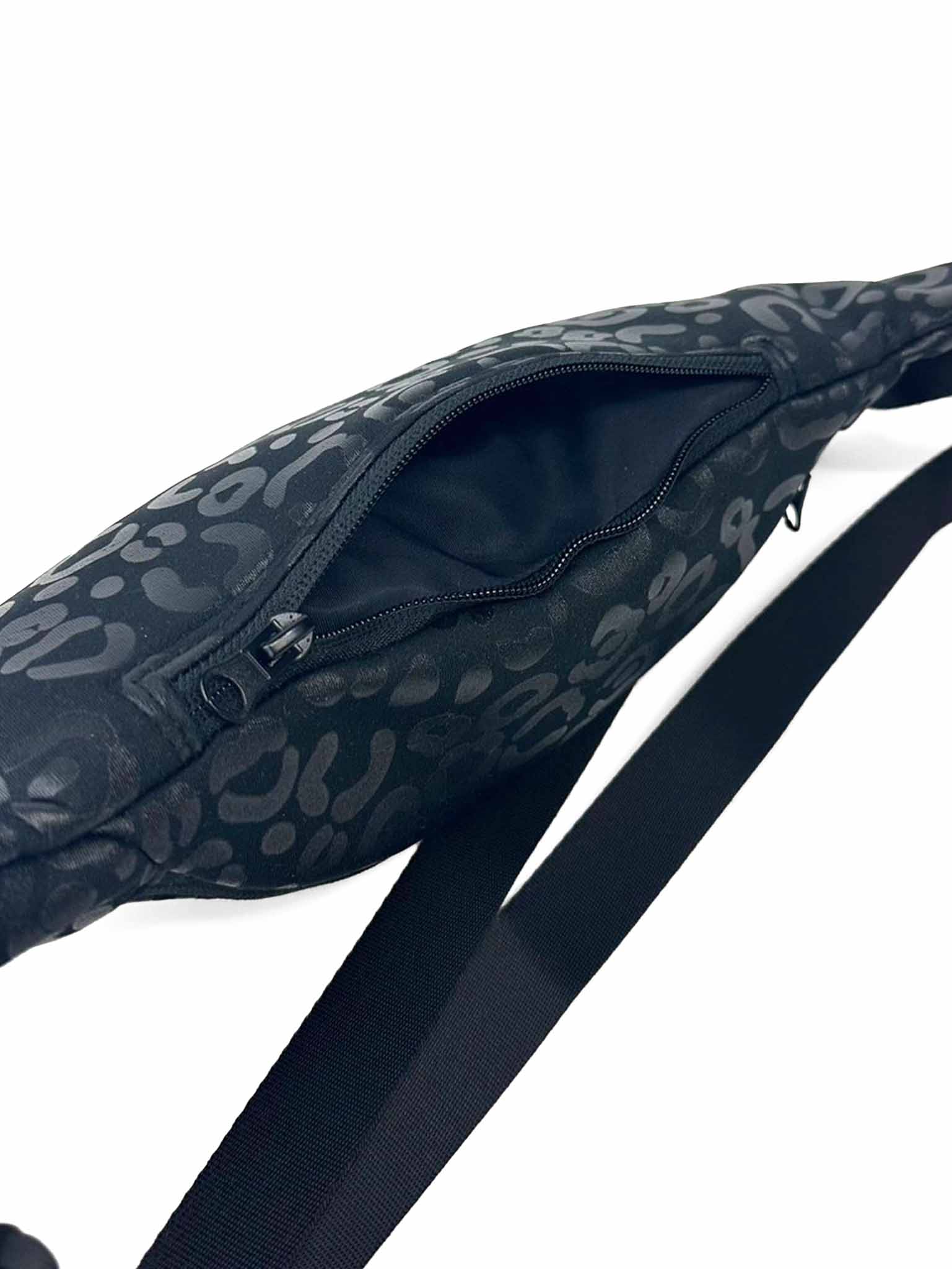 RADBLUE Neoplane Waist Pouch [DIAGONAL]